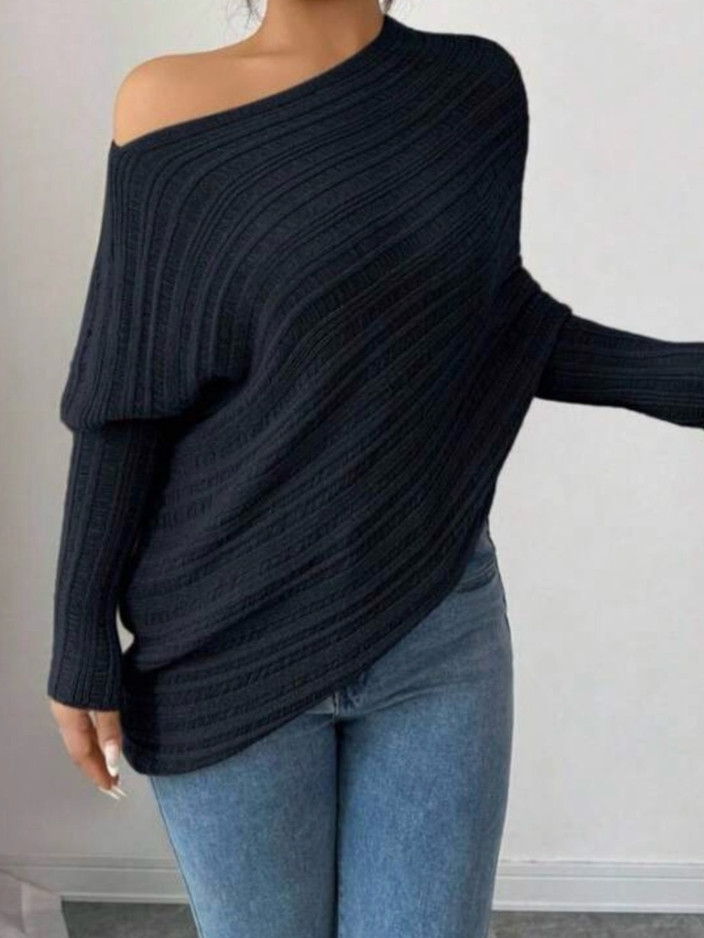 Elegant, oblete and unique Black Sweater Shoulder Long Sleeve Knit Sweater BNWT